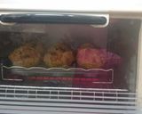 A picture of step 4 of Blueberry loaded Streusel Muffins.
