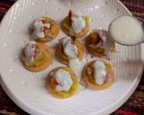 A picture of step 5 of Sev puri.