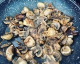 Une image de l'étape 1 de Champignons à la crème.
