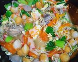 Foto langkah ke 8 dari resep Seblak Sayur Tulang 🍜.