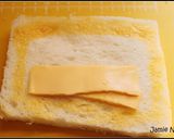 A picture of step 2 of [15-Minute Breakfast] Grilled Cheese Sandwich.