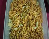 Foto langkah ke 4 dari resep Mie goreng nasi jinggo.