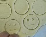 Foto del paso 4 de la receta: Caritas de papa felices!!