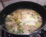 Foto del paso 4 de la receta: Pollo a la crema de verdeo con albahaca súper tierno