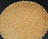 Foto langkah ke 3 dari resep Creamy Strawberry Pie.