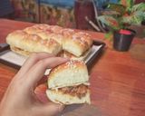 Foto langkah ke 12 dari resep Burger Mini versi Roti Sobek.