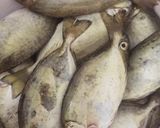 Hình bước làm 1 của món Cá kình nấu canh chua thơm cà
