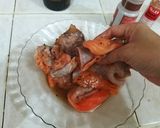 Foto langkah ke 3 dari resep Grilled Spicy Salmon Trimming.