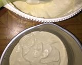 Foto langkah ke 4 dari resep Bolu Marmer Panggang Putih Telur.