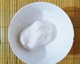 Hình bước làm 1 của món Trân châu từ bột năng (pearl made from tapioca starch ☃️)