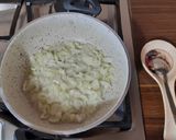 عکس مرحله 1 از دستور خورشت گل کلم