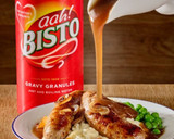 Foto del paso 4 de la receta: Receta Histórica - RMS Titanic: Sautéed Chicken Lyonnaise (1912) // Pechuga de pollo en salsa marrón