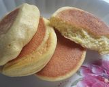 Hình bước làm 10 của món Bánh bông lan mềm xốp bằng chảo