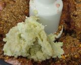 A picture of step 1 of Peshawari chapli kabab.
