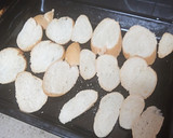 Foto del paso 1 de la receta: Bruschetta de ensalada express
