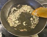 Foto langkah ke 3 dari resep Otokowok Indomie Goreng (Nasi goreng mie).
