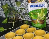Foto langkah ke 2 dari resep Pie Creamy Matcha Strawberry.