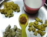 A picture of step 4 of Spinch mathri fruit chat.