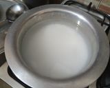 A picture of step 1 of Saagu daana.