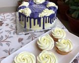 A picture of step 2 of Blueberry cream cake.