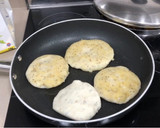 Foto del paso 3 de la receta: Arepas rellenas con pavo