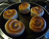 Foto del paso 12 de la receta: Caracolas de pan de ajetes