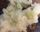 A picture of step 4 of Onions-Potatoes  Kachoris.