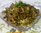 صورة لخطوة 2 من وصفة لوبيا خضراء مقلية⁦