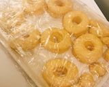 A picture of step 9 of Fluffy donut.