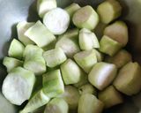 A picture of step 1 of Saunf wali masaledar turai.