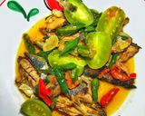 Foto langkah ke 3 dari resep Oseng pindang lombok ijo.
