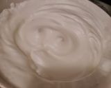 Erdeigyümölcsös piskóta recept fázis 3 fotója