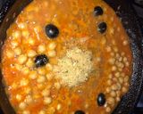 Foto del paso 6 de la receta: Tentáculos de calamar asados, con garbanzos en salsa romesco