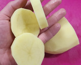 Foto del paso 1 de la receta: Papas fritas acordeón - enrejadas🍟 con salsa de yogur 🫙🌿