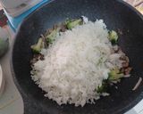 รูปขั้นตอนการทำที่ 4 ของ ข้าวผัดเนื้อสับ