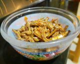 Foto langkah ke 3 dari resep Sambel teri praktis.