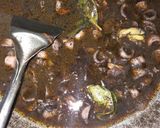 Foto langkah ke 3 dari resep Cumi - Cumi bumbu hitam.