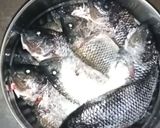 A picture of step 1 of Fish Curry.