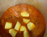 A picture of step 4 of Aloo gosht salan with roti.