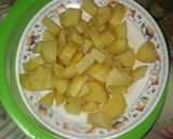 Hình bước làm 1 của món Khoai Tây kho với Chả Chén (Chay)