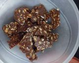 A picture of step 10 of Peanut chikki.