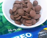 Hình bước làm 1 của món Chậu cây từ sôcôla và bánh oreo