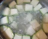 Foto del paso 1 de la receta Crema de calabacín y puerro