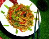 চিলি গার্লিক নুডলস (Chilli garlic noodles recipe in bengali) রেসিপির ধাপ 3 ছবি