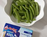 รูปขั้นตอนการทำที่ 1 ของ "ถั่วหวานผัดเนย" Stir Fried Sugar Snap Pea with butter🧀