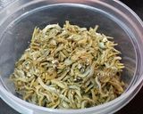 Foto langkah ke 1 dari resep Rempeyek Teri / Kacang (Peyek).