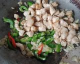 Foto langkah ke 3 dari resep Ayam lada hitam bumbu saori.