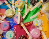 A picture of step 4 of Flavoured Oreo pops.