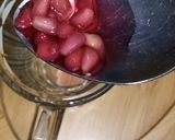 A picture of step 14 of Pomegranate tea.