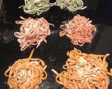 Foto del paso 3 de la receta: Fideos caseros colores